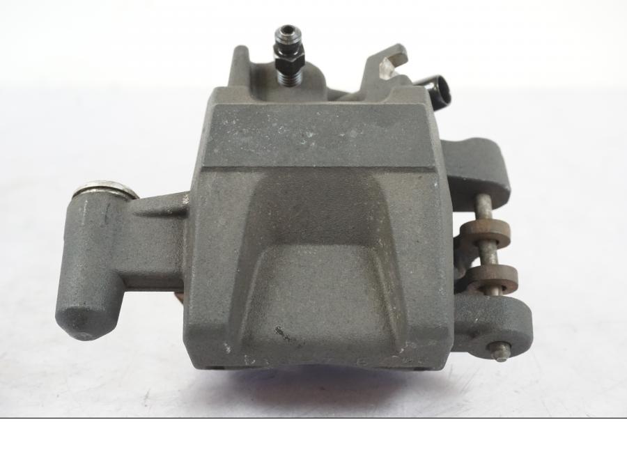 Höger sida på Bromsok från en Suzuki GSX-R 600 -2007 motorcykel.