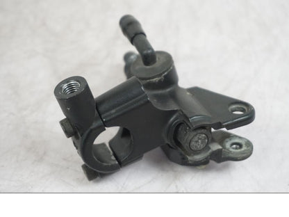 Baksidan på Bromshuvudcylinder från en Triumph Tiger -2009 motorcykel.