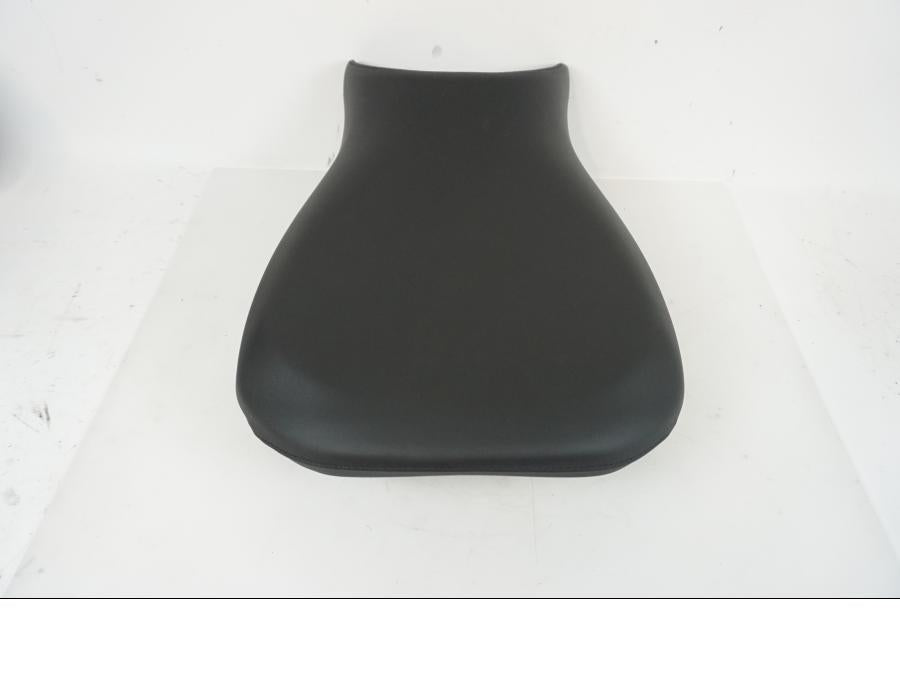 Baksidan på Sadel från en BMW R 1200 GS -2014 motorcykel.