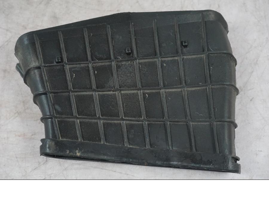 Framsidan på Luftintagskåpa från en Ducati Multistrada V4 -2024 motorcykel.