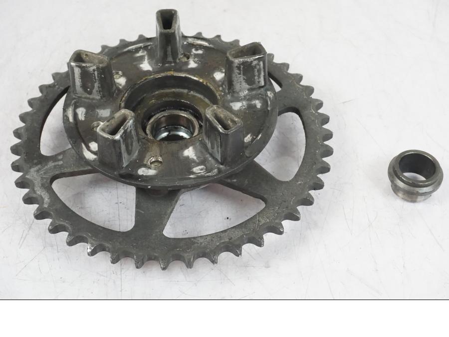 Extrabild1 på Drevfäste från en Kawasaki ZX-12R -2000 motorcykel.