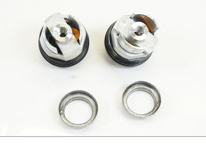 Vänster sida på Gaffelbenslock från en Yamaha MT-10 -2018 motorcykel.