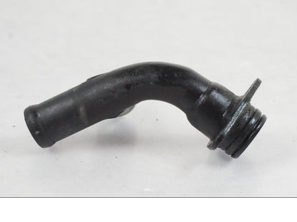 Höger sida på Vattenrör från en KTM 390 Adventure -2021 motorcykel.