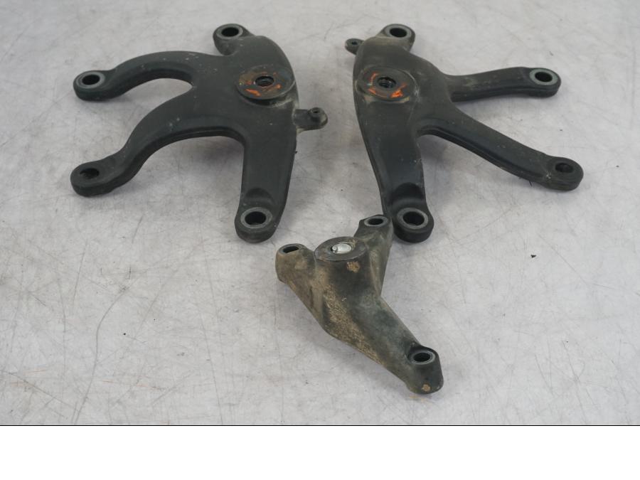 Framsidan på Motorfäste från en KTM 1290 Super Adventure R -2018 motorcykel.