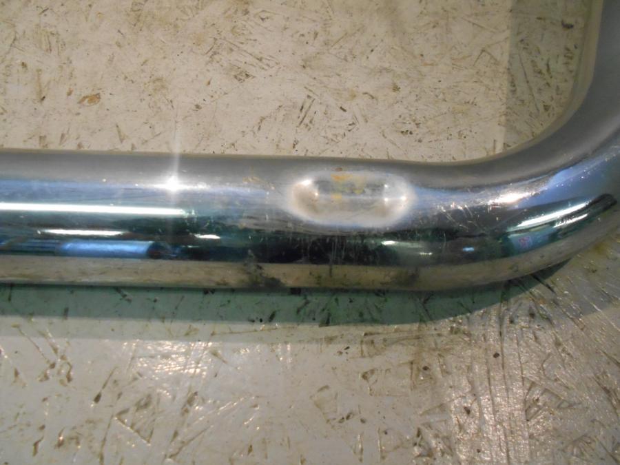 Baksidan på Grenrör från en Suzuki VS 750 Intruder -1986 motorcykel.