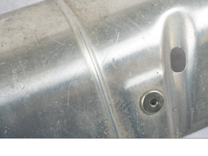 Baksidan på Värmeskydd från en Suzuki LTA 750 XP E -2009 motorcykel.