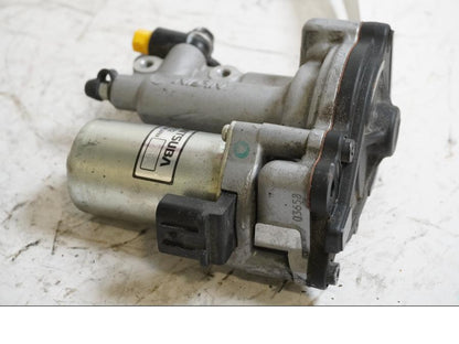 Baksidan på ABS Modulator från en Honda CBR 1000 RR -2009 motorcykel.