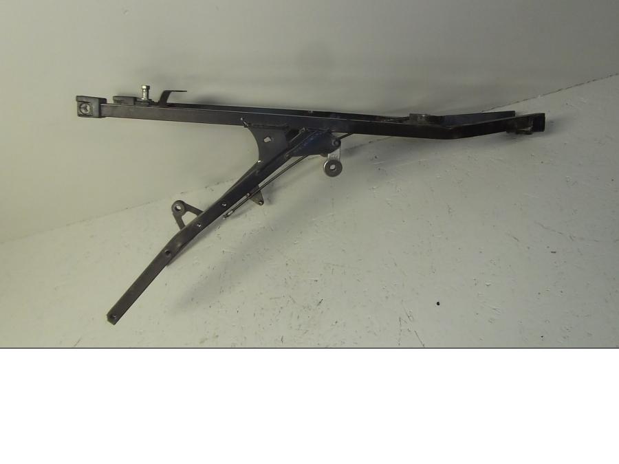 Baksidan på Bakram från en KTM 640 Duke -2002 motorcykel.