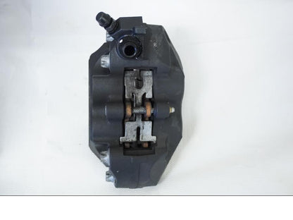 Framsidan på Bromsok från en Kawasaki Z 800 -2013 motorcykel.