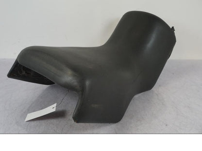 Vänster sida på Sadel från en BMW R 1100 GS -1998 motorcykel.