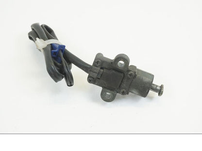 Snett nerifrån på Sidostödsfäste från en Yamaha XV 750 -1995 motorcykel.