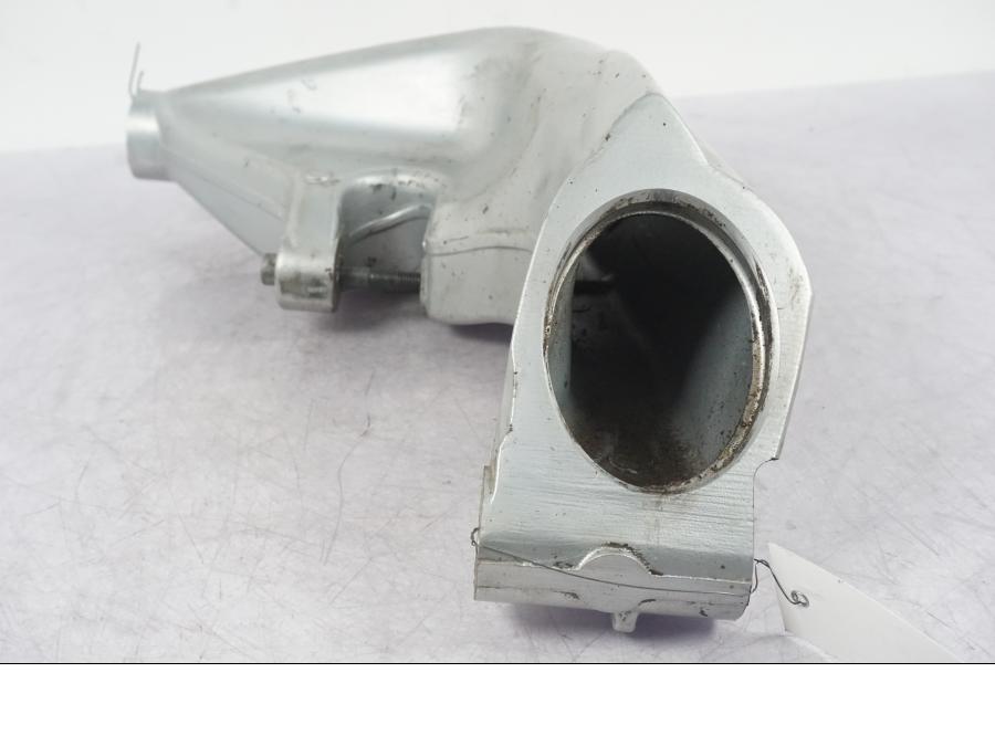 Snett nerifrån på Sving från en BMW R 1200 GS -2005 motorcykel.