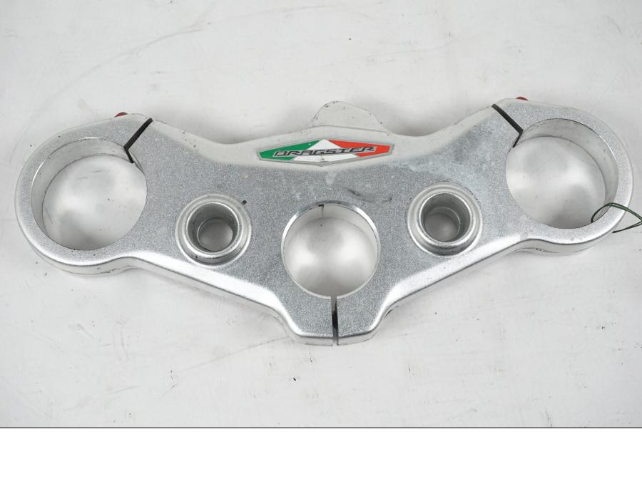 Framsidan på Gaffelkrona från en MV Agusta Dragster -2014 motorcykel.