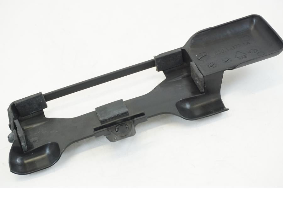 Extrabild5 på Batterihållare från en Ducati Streetfighter V4 -2020 motorcykel.