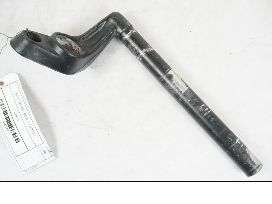 Framsidan på Styre från en Suzuki GSX 400 -1983 motorcykel.