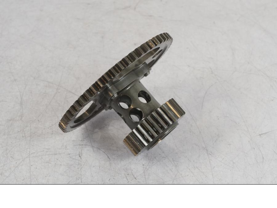 Höger sida på Kamkedjedrev från en BMW R 1250 GS -2023 motorcykel.