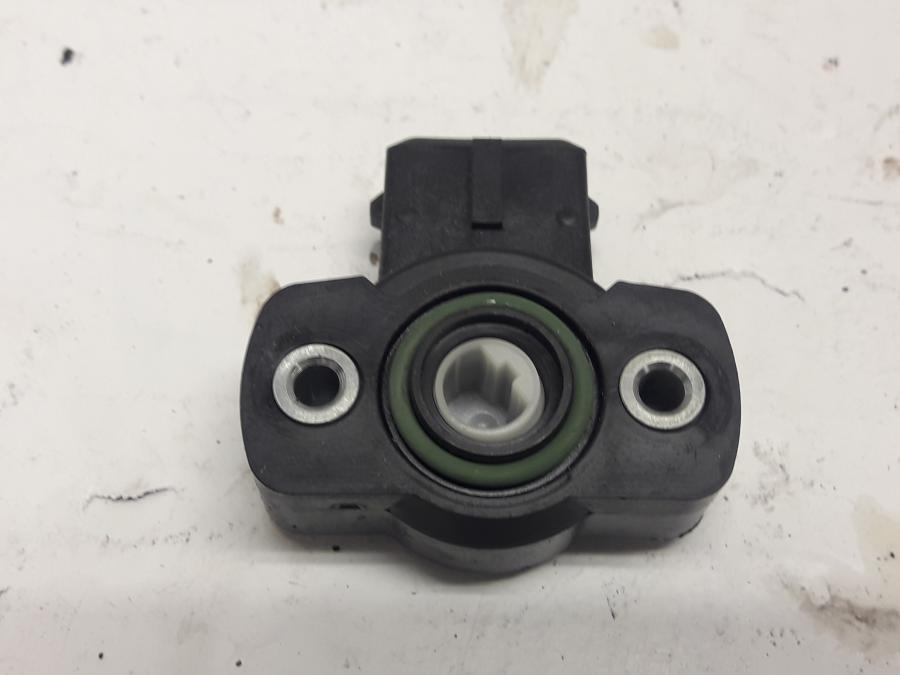 Framsidan på TPS från en BMW F 800 ST -2010 motorcykel.