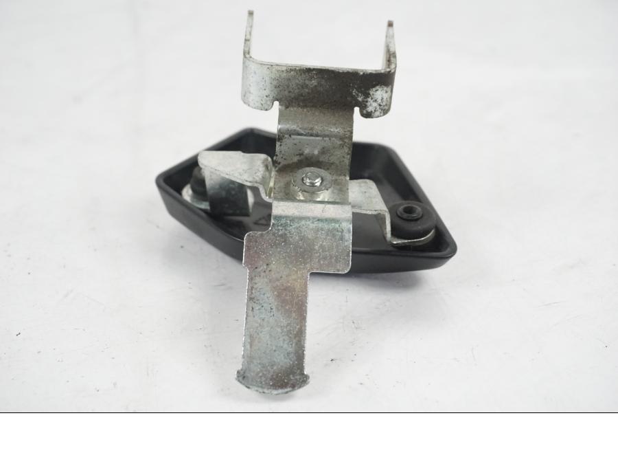 Vänster sida på Startrelä från en MV Agusta Dragster -2014 motorcykel.