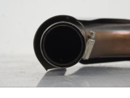 Snett uppifrån på Grenrör från en Suzuki VZR 1800 -2009 motorcykel.