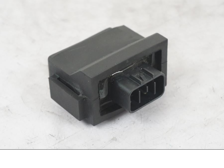 Framsidan på Startkontrollrelä från en Kawasaki ZZ-R 1400 -2009 motorcykel.