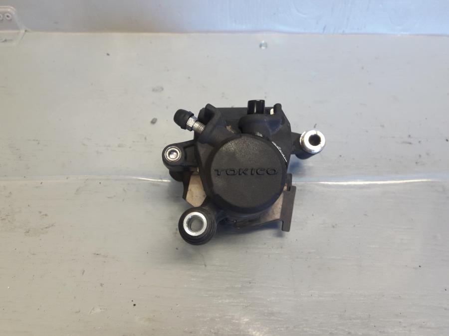 Framsidan på Bromsok från en Suzuki DL 1000 -2018 motorcykel.