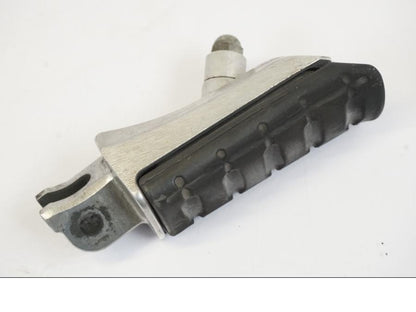 Snett uppifrån på Fotpinne från en Honda NT 700 -2008 motorcykel.