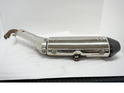 Framsidan på Ljuddämpare från en Honda XL 1000 V -2008 motorcykel.