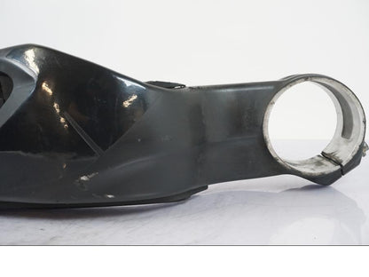 Höger sida på Sving från en KTM 1290 Super Duke R -2015 motorcykel.