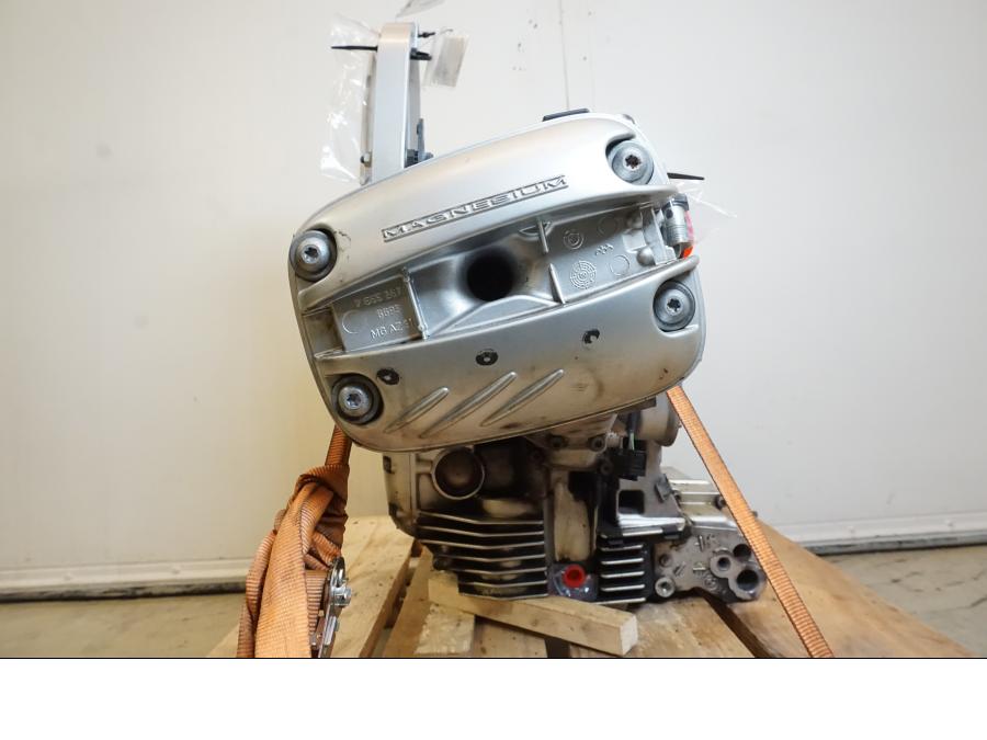 Extrabild5 på Motor från en BMW R 850 R -2004 motorcykel.