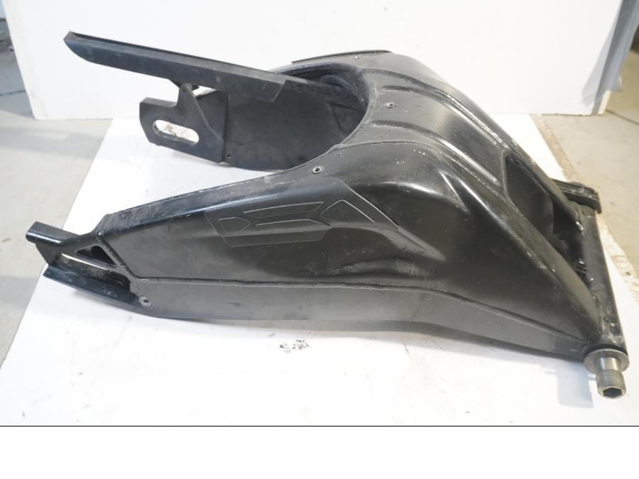 Framsidan på Sving från en BMW S 1000 RR -2015 motorcykel.