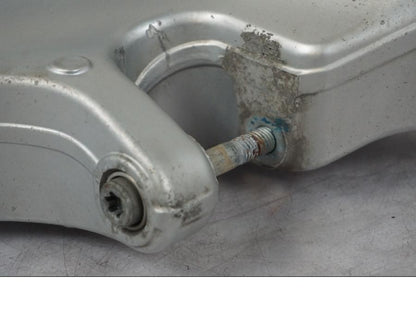 Vänster sida på Sving från en BMW R 1200 R -2007 motorcykel.