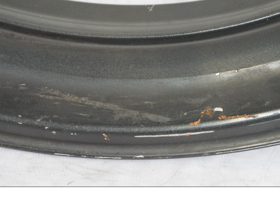 Extrabild3 på Fälg från en Honda CBR 1000 F -1999 motorcykel.