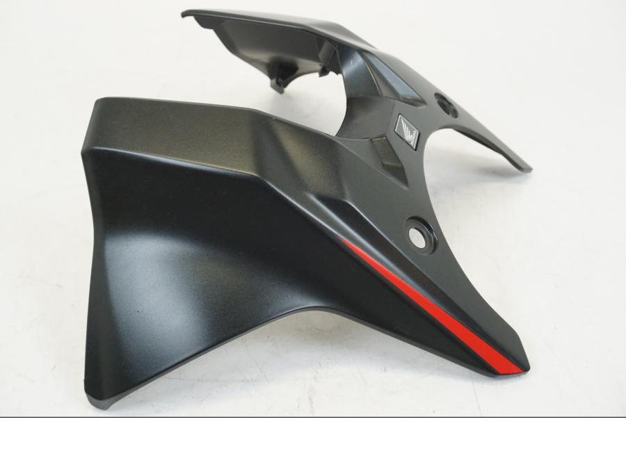 Baksidan på Bensintankskåpa från en Honda CBR 650 R -2019 motorcykel.