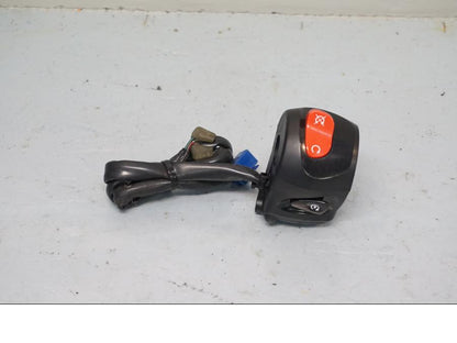 Framsidan på Styrelreglage från en Yamaha XJ 6 -2011 motorcykel.