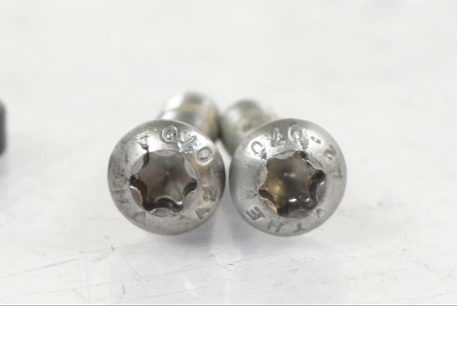 Höger sida på Växellänkage från en KTM 1290 Super Duke R EVO -2023 motorcykel.