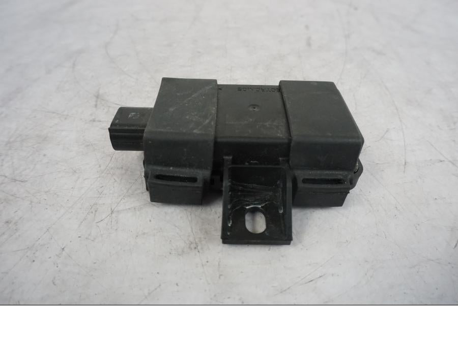 Snett uppifrån på RDC Sensor från en KTM 1290 Super Duke R -2021 motorcykel.