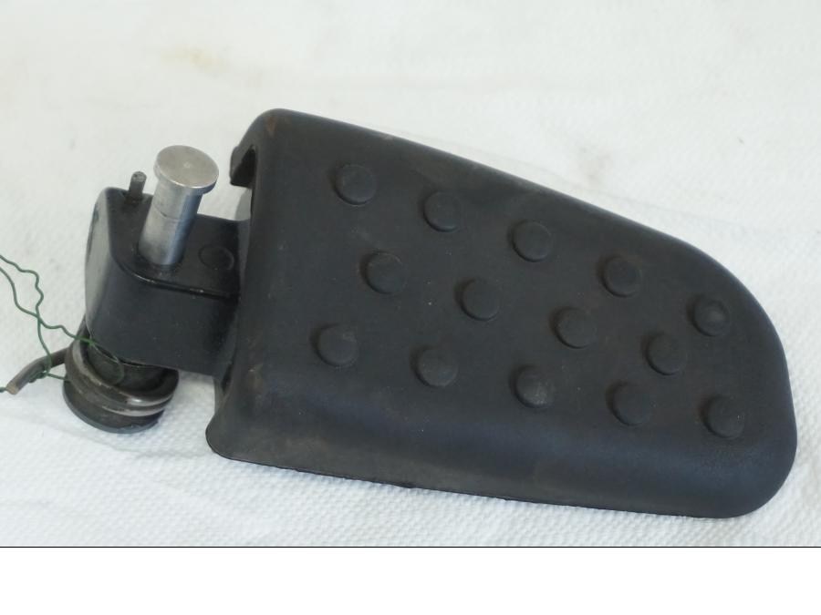 Framsidan på Fotpinne från en BMW K 1600 -2015 motorcykel.