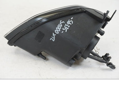 Baksidan på Strålkastare från en BMW S 1000 XR -2017 motorcykel.