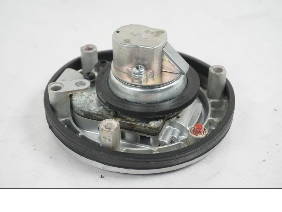 Vänster sida på Låssats från en MV Agusta Dragster -2014 motorcykel.