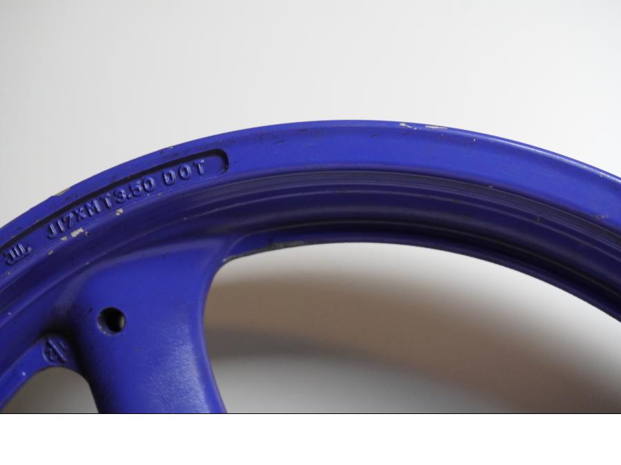 Extrabild6 på Fälg från en Suzuki GSX-R 1100 -1991 motorcykel.