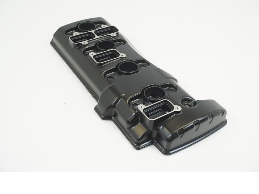 Framsidan på Ventilkåpa från en BMW K 1200 S -2006 motorcykel.