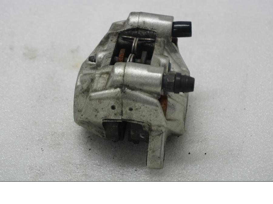 Baksidan på Bromsok från en Ducati Monster 696 -2010 motorcykel.