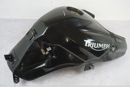 Framsidan på Bensintank från en Triumph Tiger -2009 motorcykel.