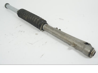 Baksidan på Gaffelben från en BMW R 60 -1971 motorcykel.