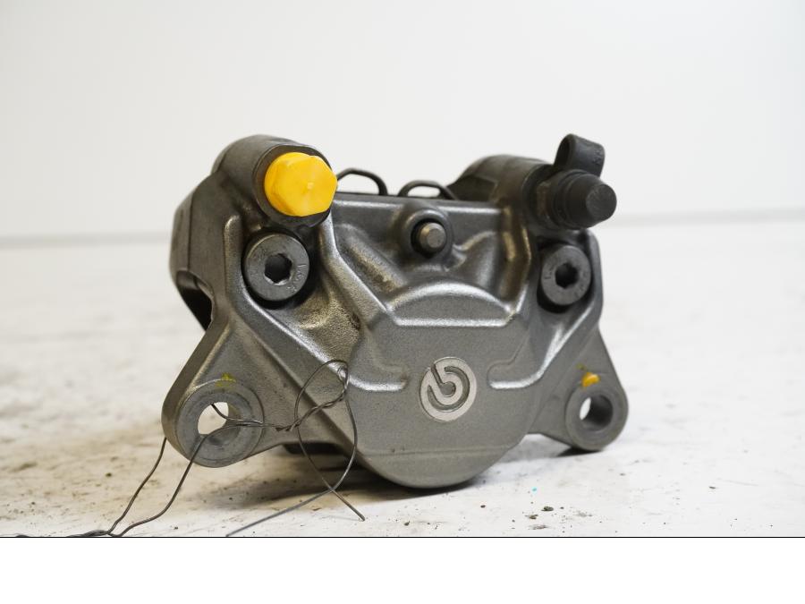 Framsidan på Bromsok från en KTM RC8 -2009 motorcykel.