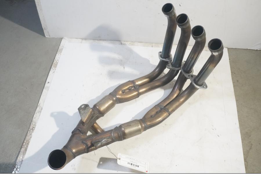 Framsidan på Grenrör från en Honda CBR 600 RR -2004 motorcykel.