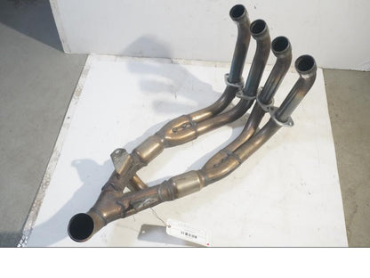 Framsidan på Grenrör från en Honda CBR 600 RR -2004 motorcykel.