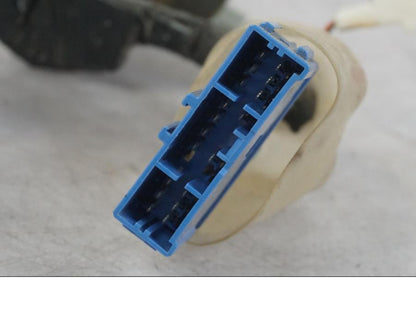 Extrabild6 på Instrumentkablage från en Honda CBR 1100 XX -1999 motorcykel.