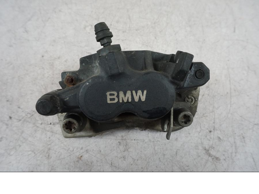 Framsidan på Bromsok från en BMW R 850 R -2004 motorcykel.