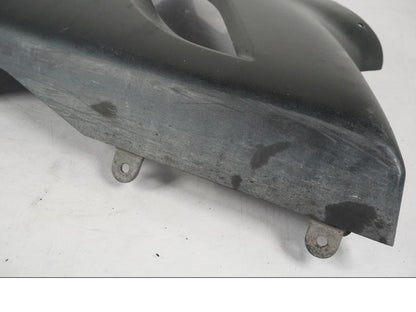 Snett uppifrån på Magkåpa från en Kawasaki ZX-6R -2005 motorcykel.